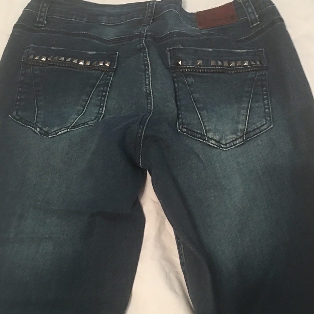 Jeans - Picture 2 of 5